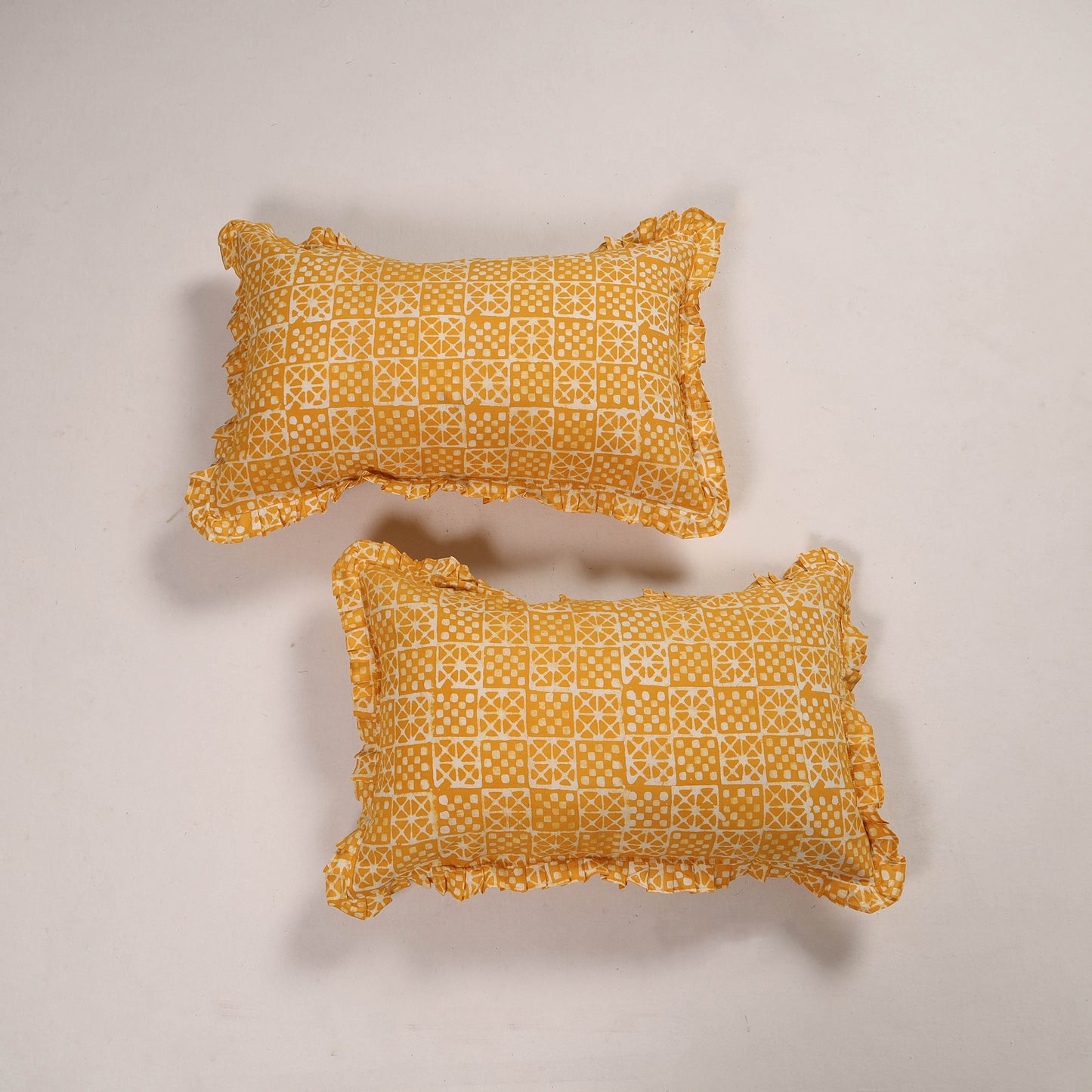 Set of 2 Handcrafted Cotton Frill Pillow Covers 08