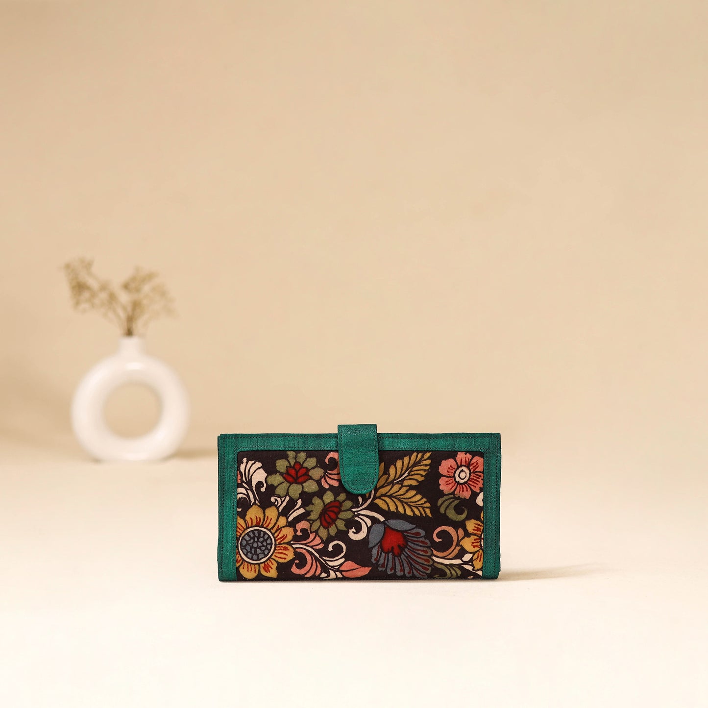 Srikalahasti Handpainted Kalamkari Clutch by Dwarka Plus 84