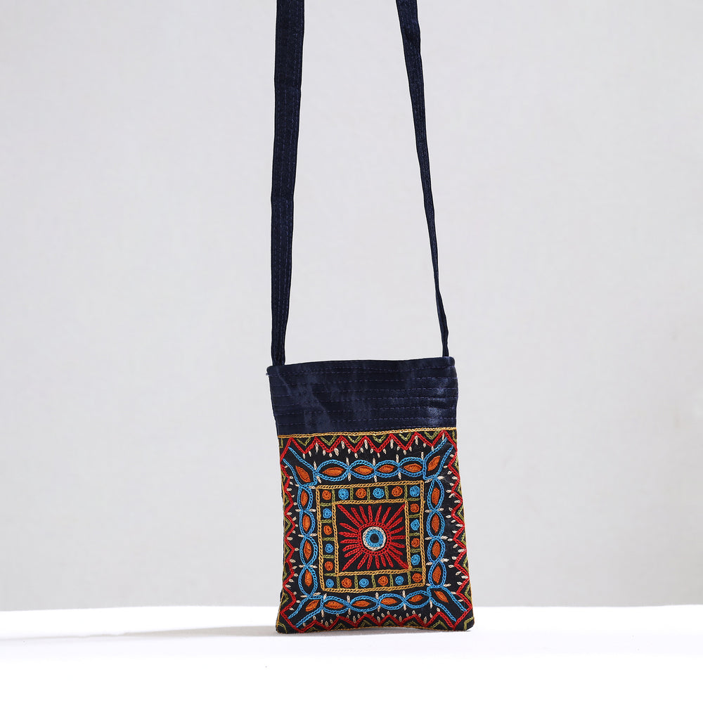 embroidery sling bag 