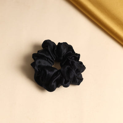 Rubber Band Scrunchie