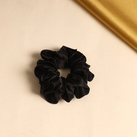 Rubber Band Scrunchie