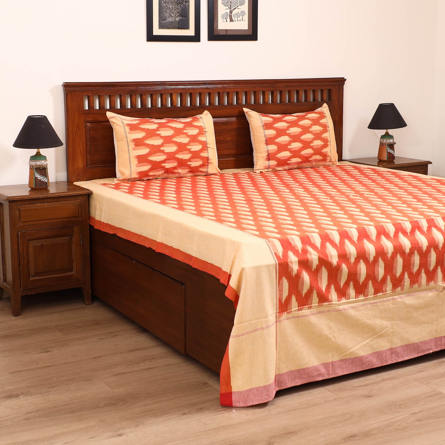 Pochampally Ikat Weave Cotton Double Bedsheet Set (108 x 90 in) 34