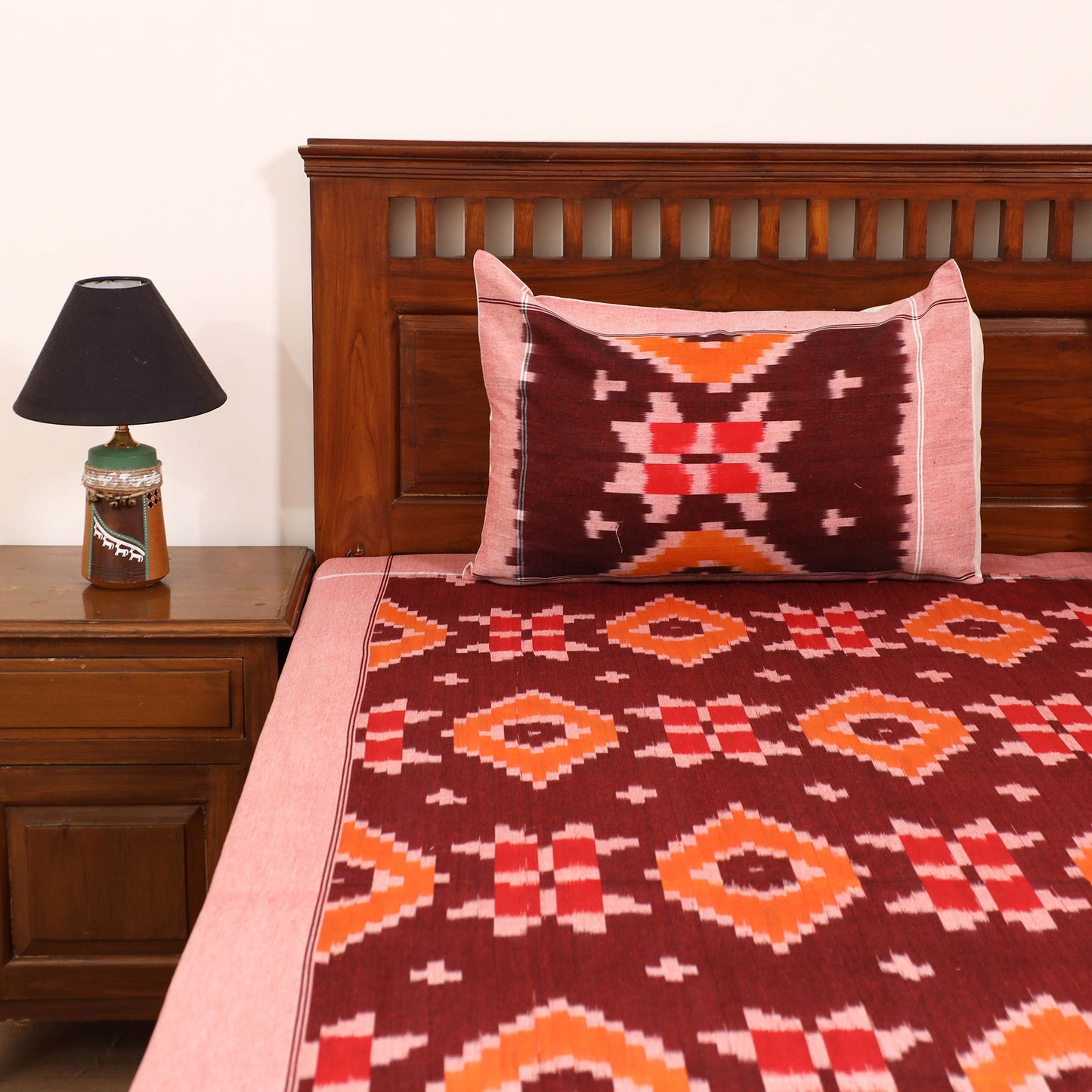 Pochampally Ikat Weave Cotton Double Bedsheet Set (108 x 90 in) 41