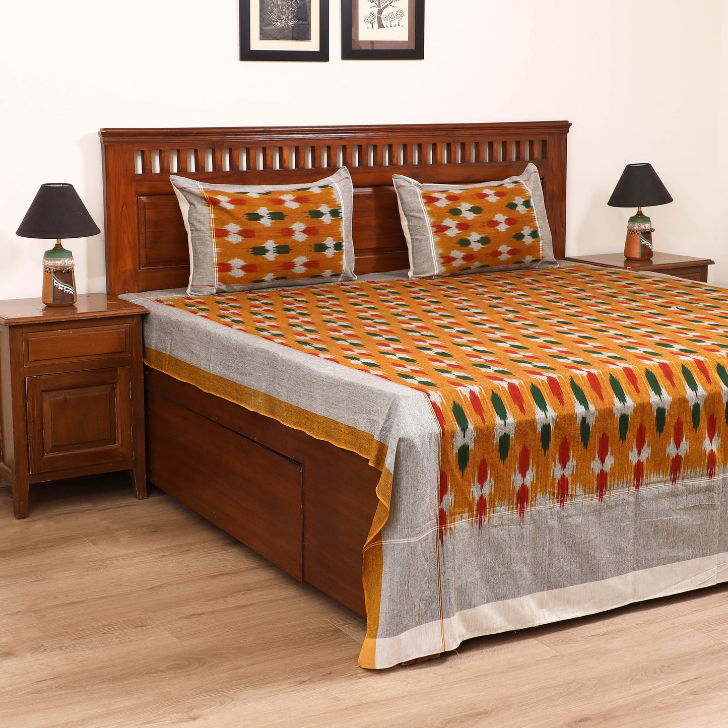 Pochampally Ikat Weave Cotton Double Bedsheet Set (108 x 90 in) 45