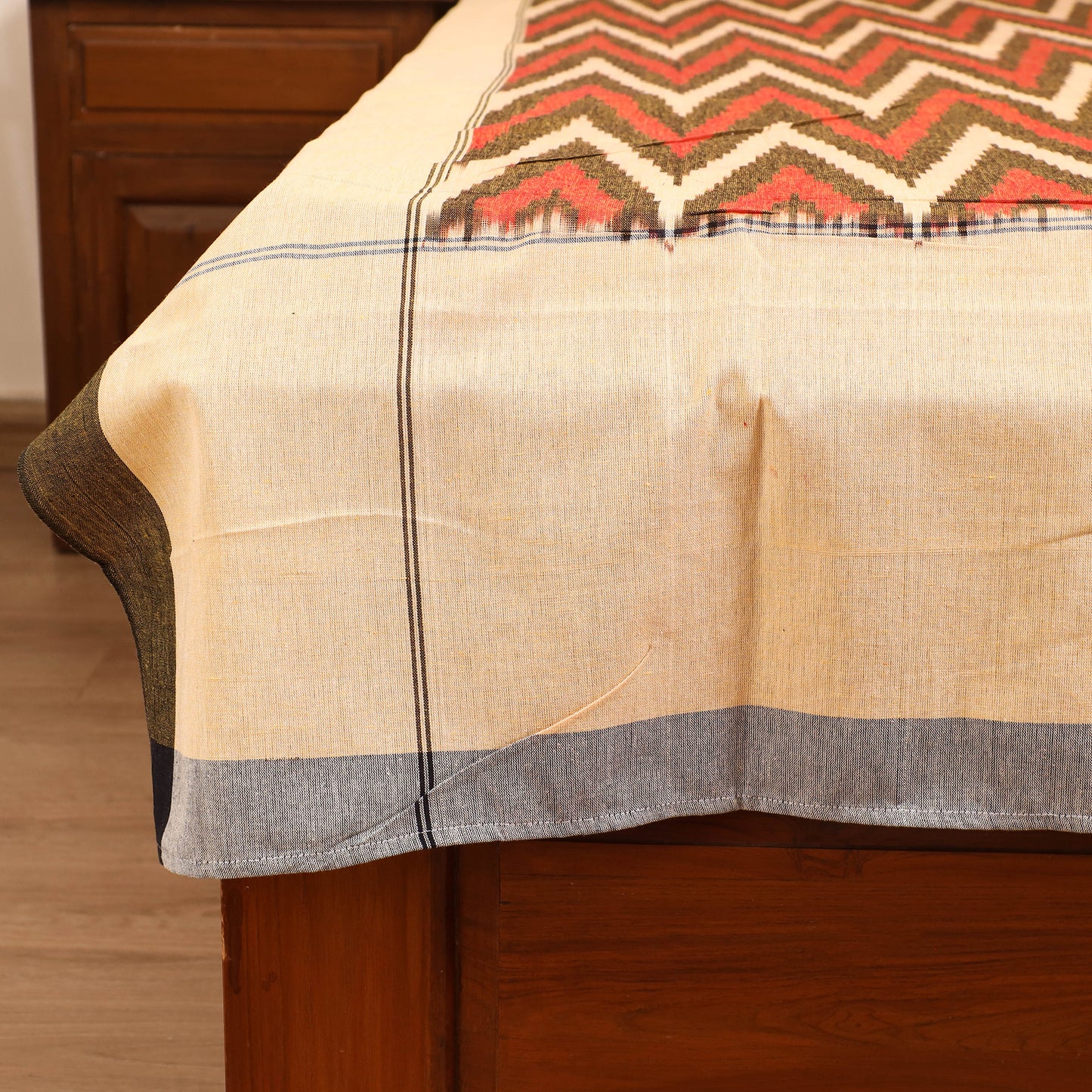 Pochampally Ikat Weave Cotton Single Bedsheet (90 x 60 in) 06