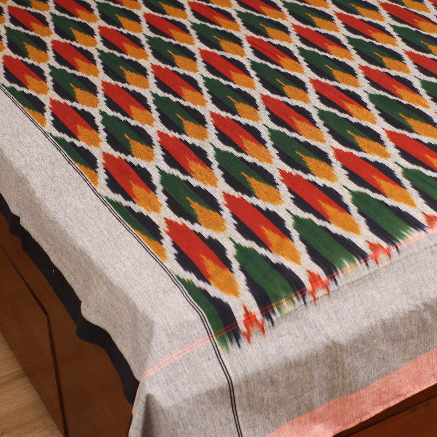 Pochampally Ikat Weave Cotton Single Bedsheet (90 x 60 in) 07