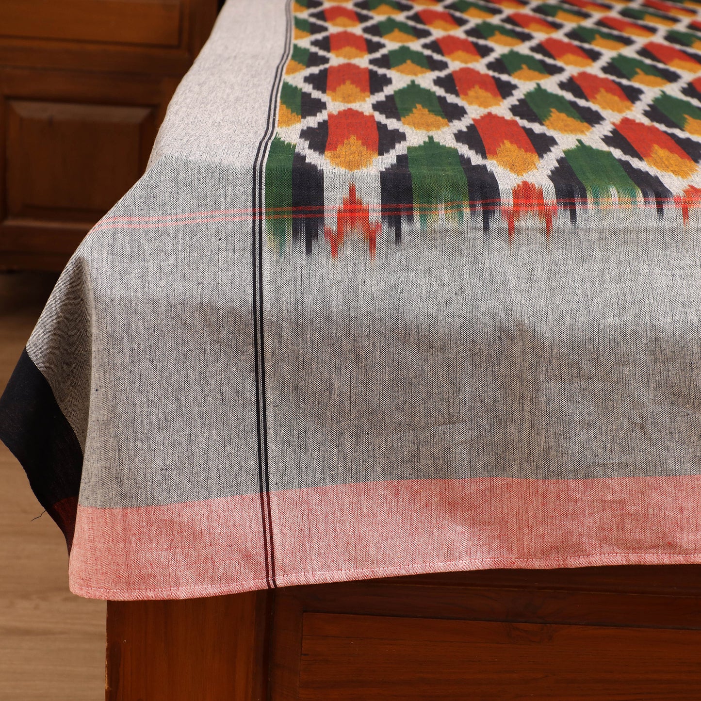 Pochampally Ikat Weave Cotton Single Bedsheet (90 x 60 in) 07