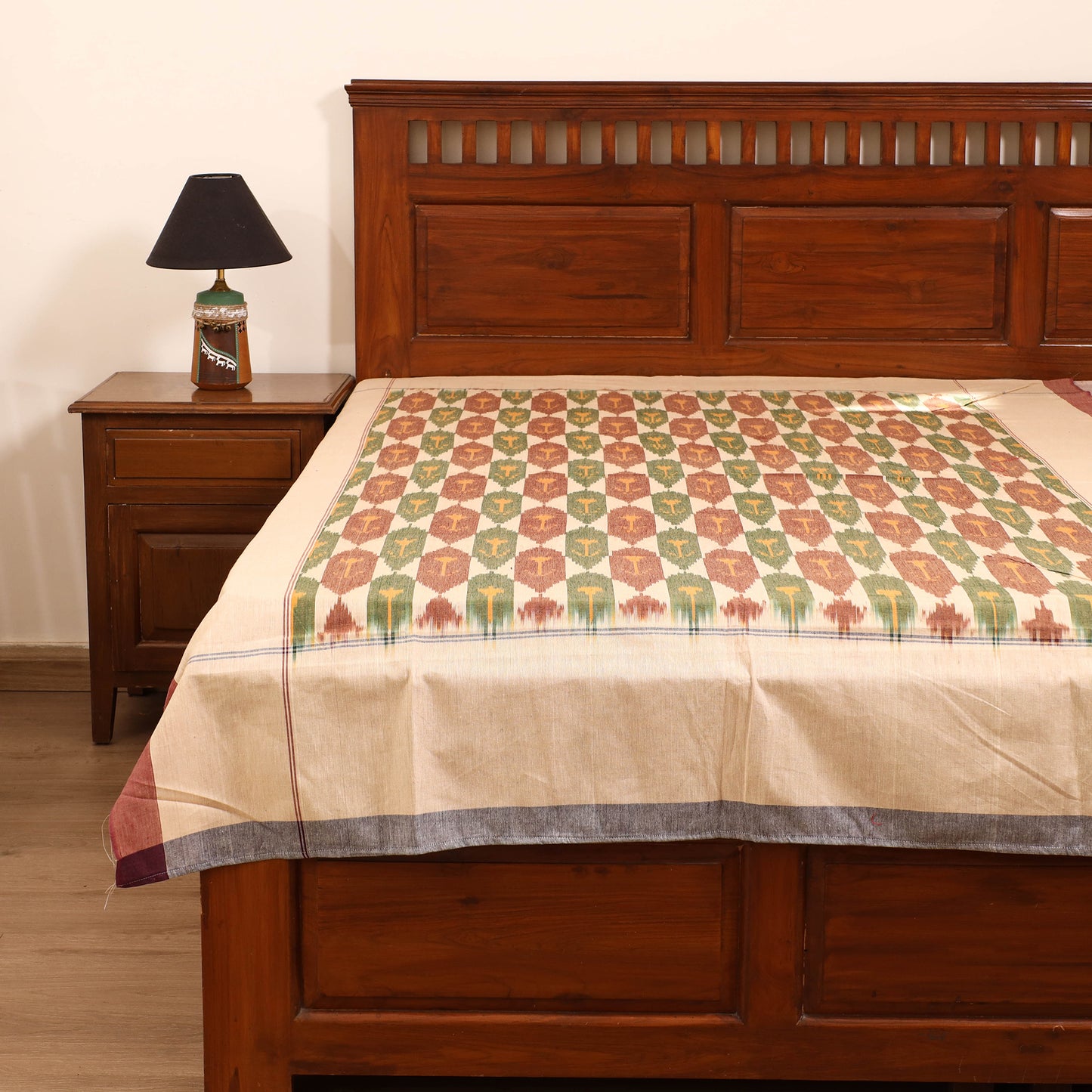Pochampally Ikat Weave Cotton Single Bedsheet (90 x 60 in) 08