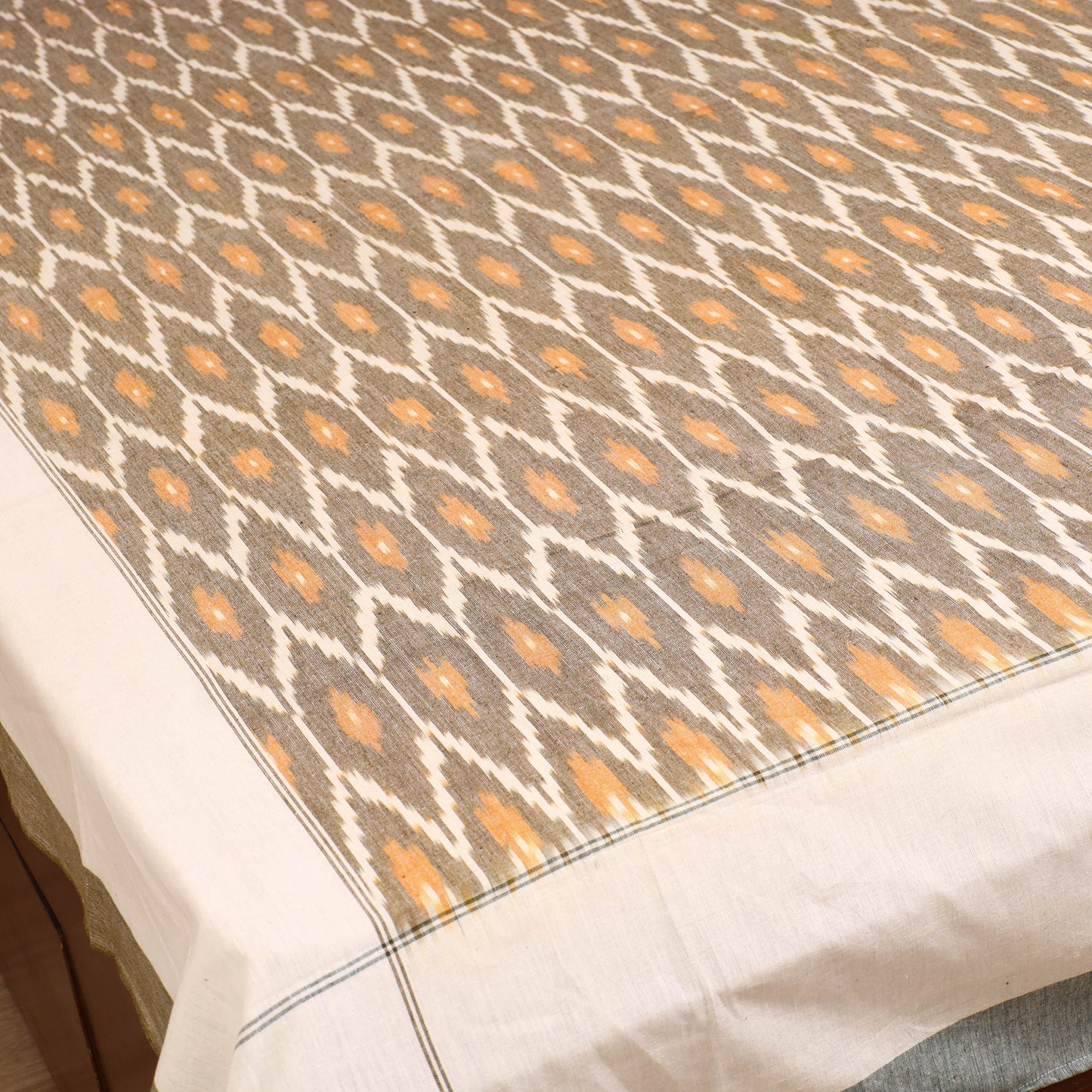 Pochampally Ikat Weave Cotton Single Bedsheet (90 x 60 in) 10
