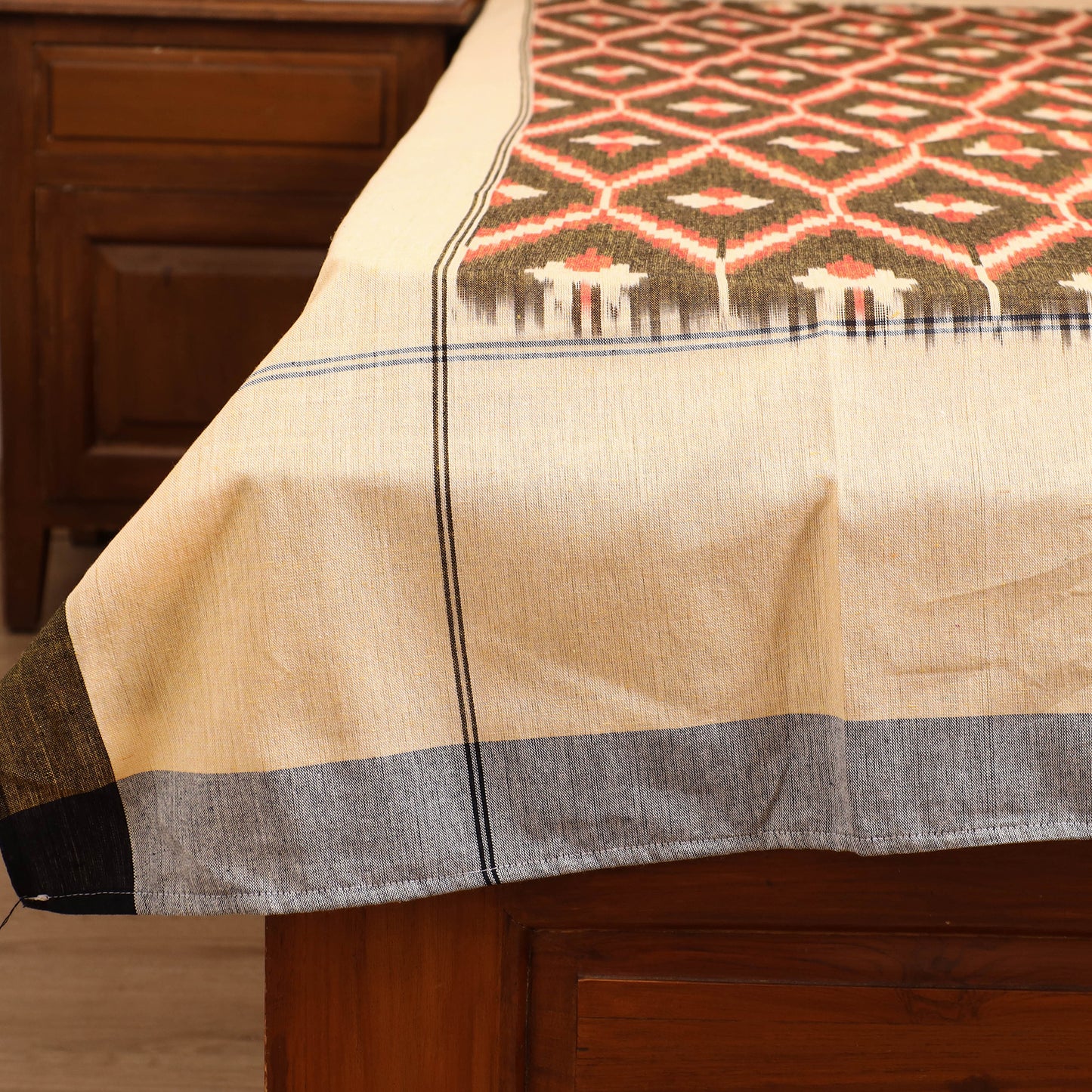 Pochampally Ikat Weave Cotton Single Bedsheet (90 x 60 in) 12