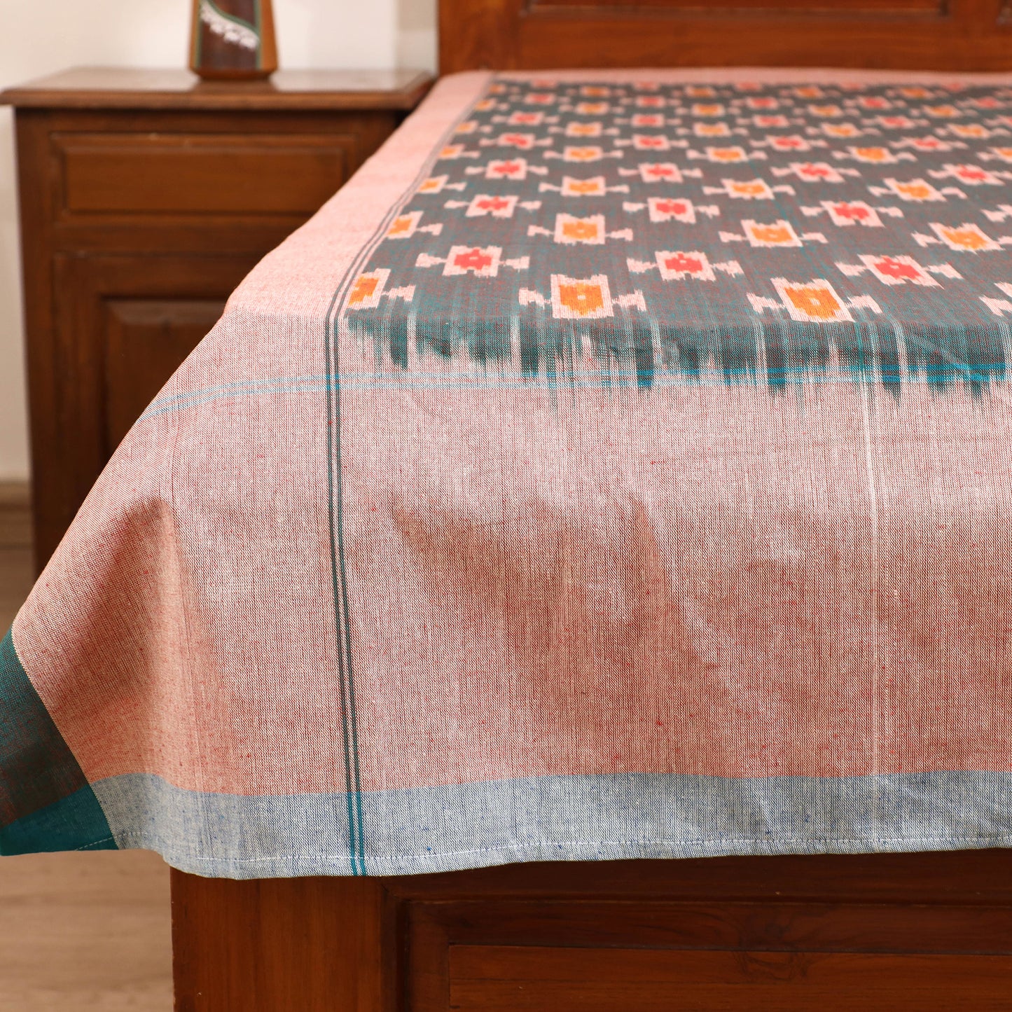 Pochampally Ikat Weave Cotton Single Bedsheet (90 x 60 in) 15