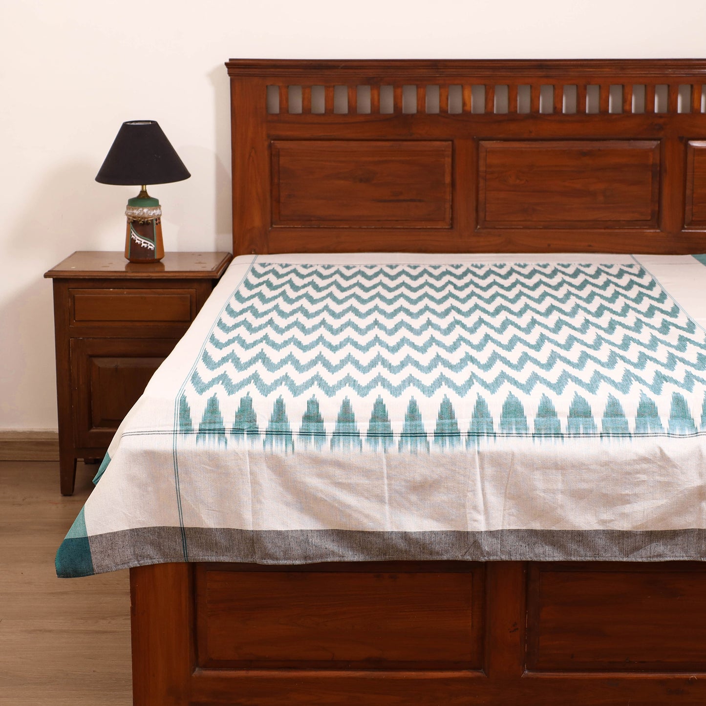 Pochampally Ikat Weave Cotton Single Bedsheet (90 x 60 in) 24