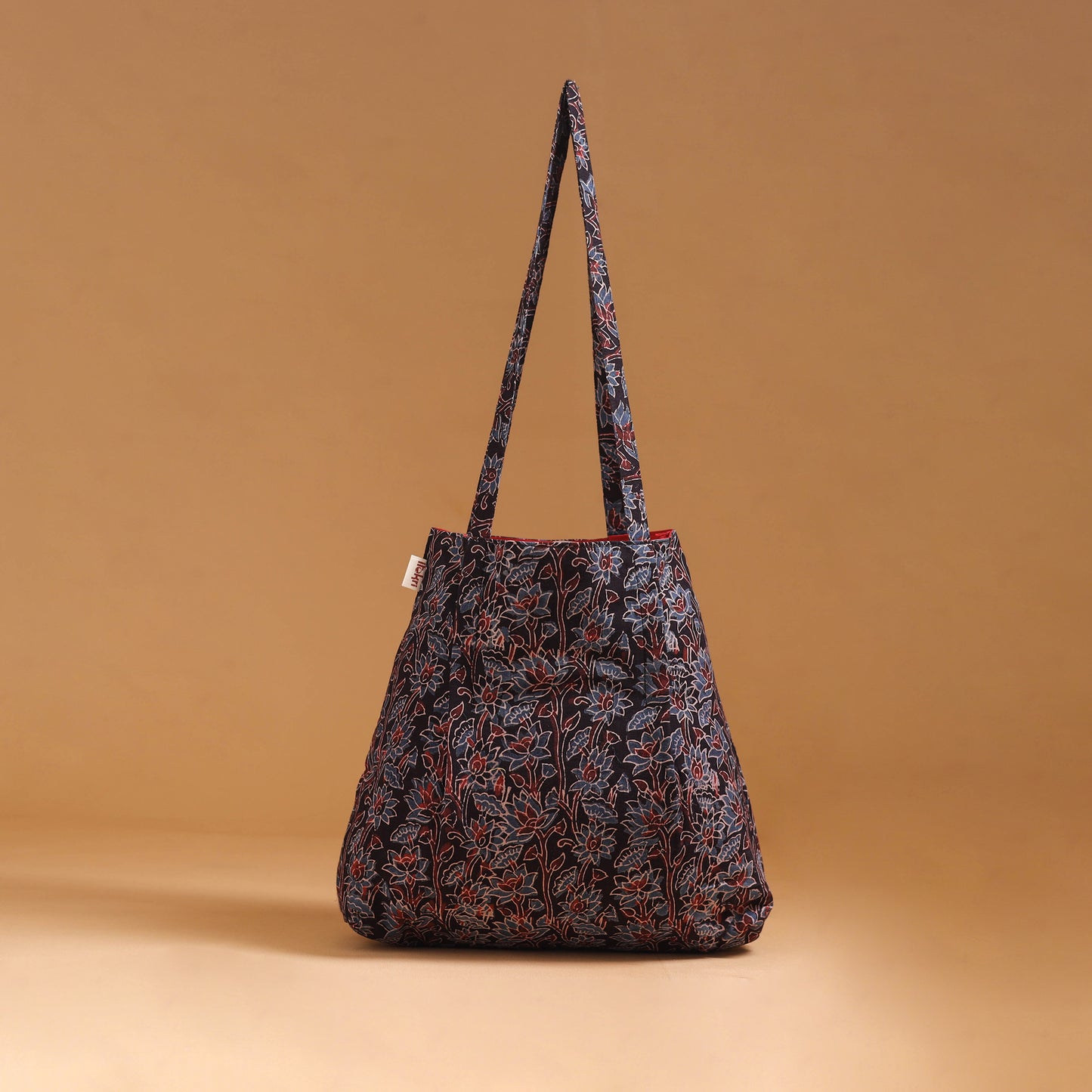Handcrafted Fabric Jhola Bag 08