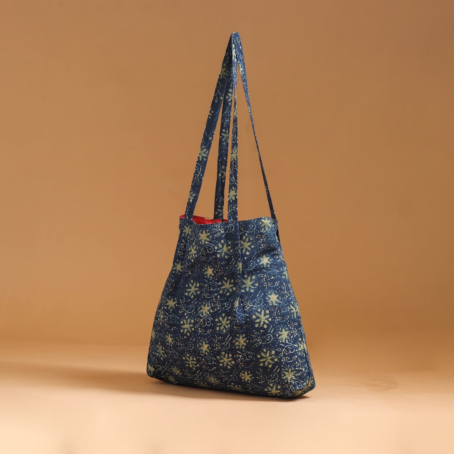Handcrafted Fabric Jhola Bag 12