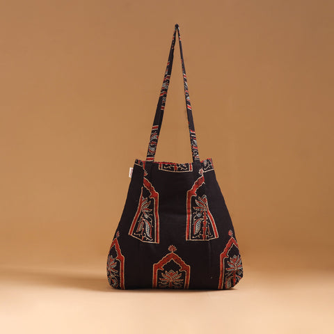 Handcrafted Fabric Jhola Bag 14