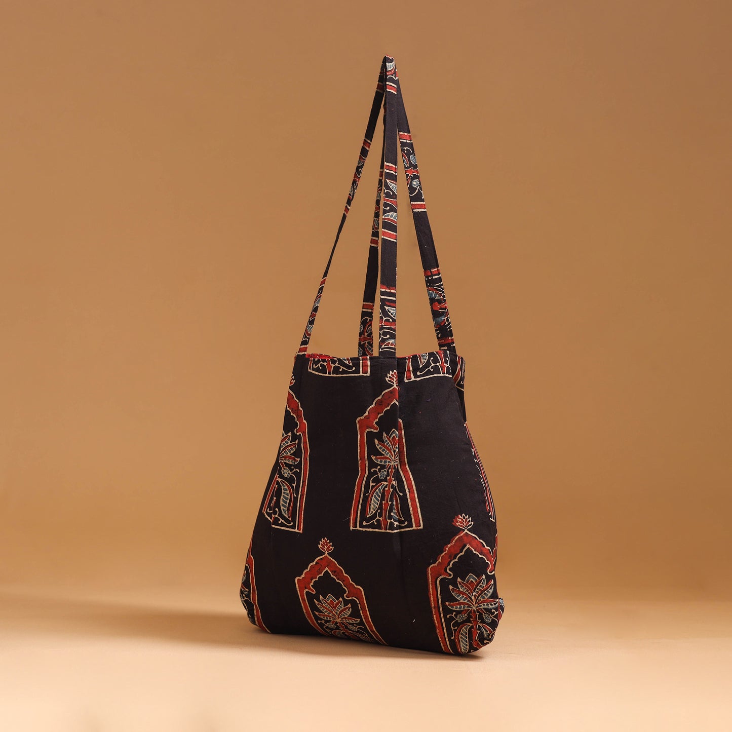 Handcrafted Fabric Jhola Bag 14