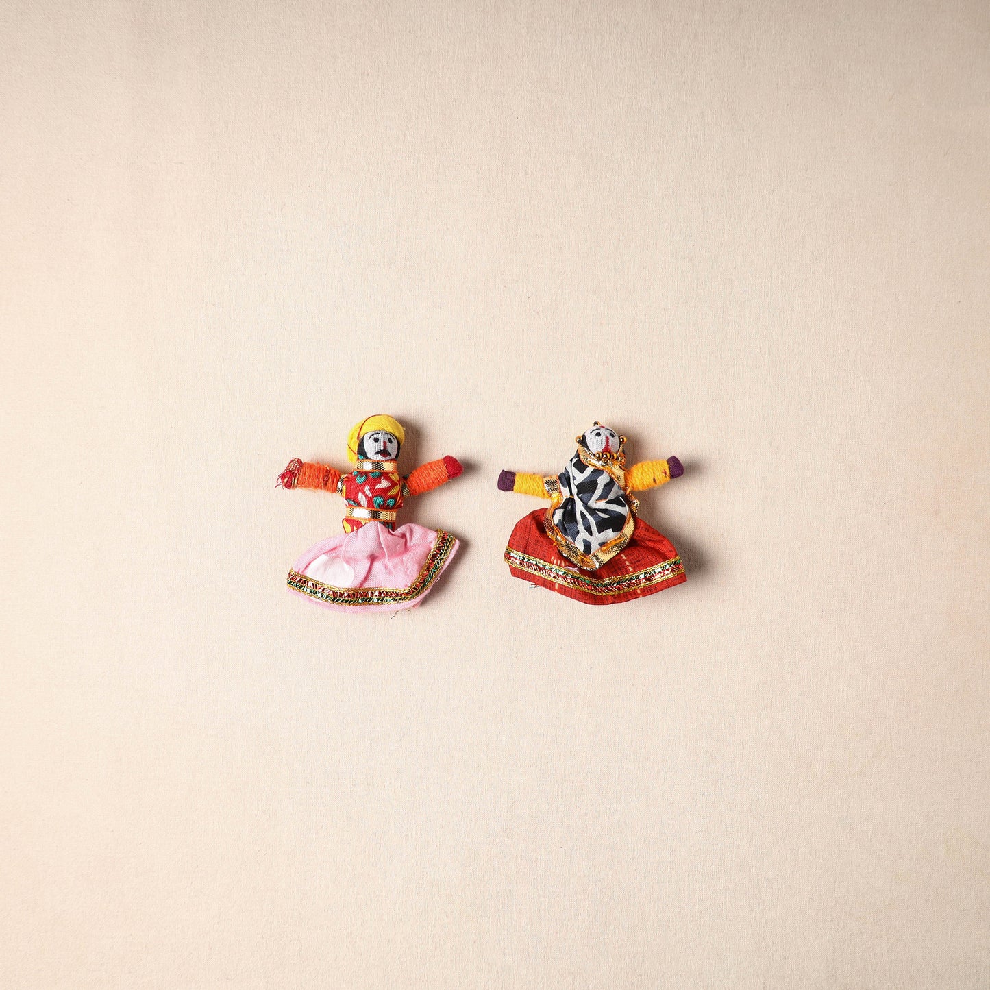 Multicolor - Rajasthani Puppet Couple Handmade Magnet (Set of 2) 02