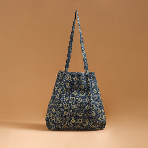 Handcrafted Fabric Jhola Bag 19