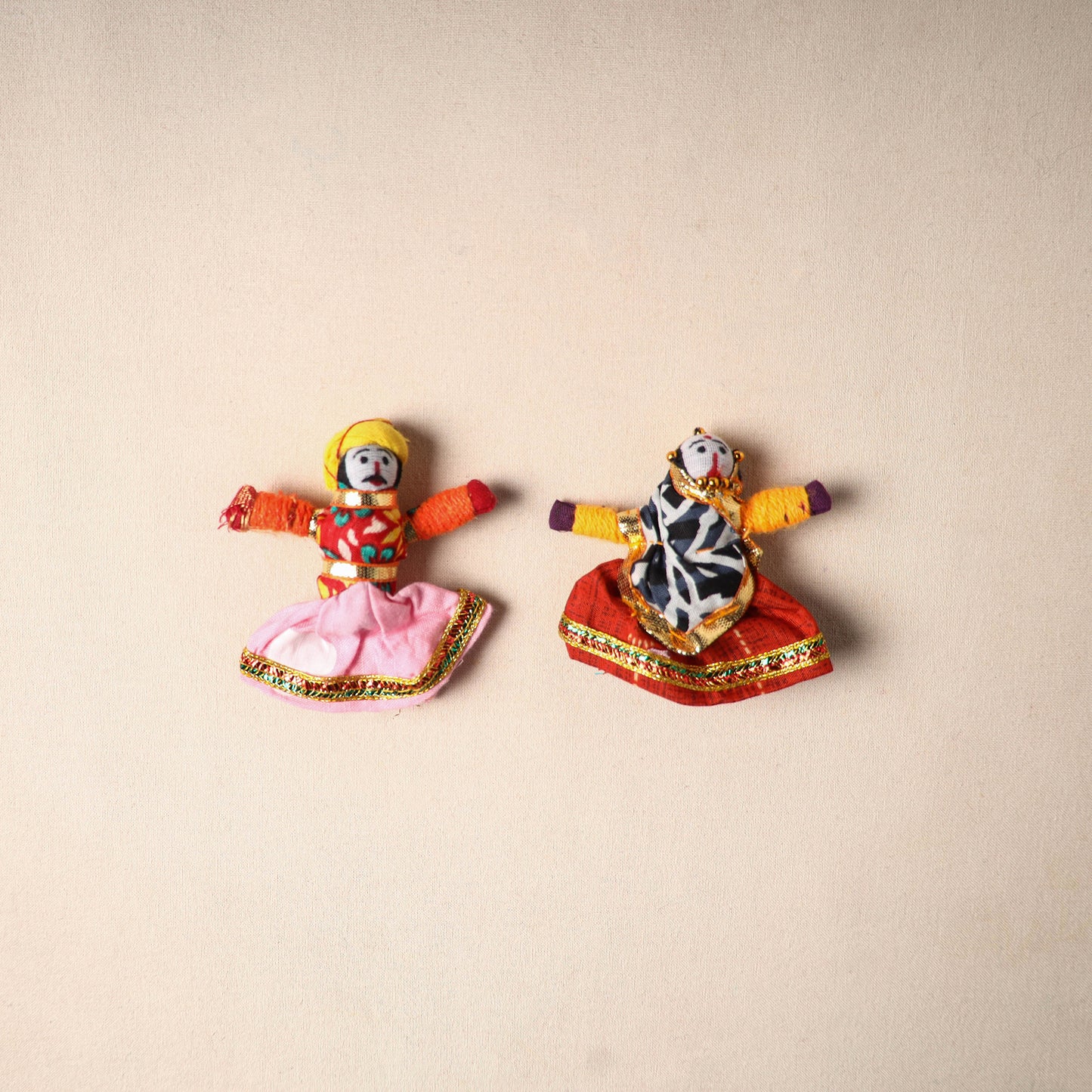 Multicolor - Rajasthani Puppet Couple Handmade Magnet (Set of 2) 02