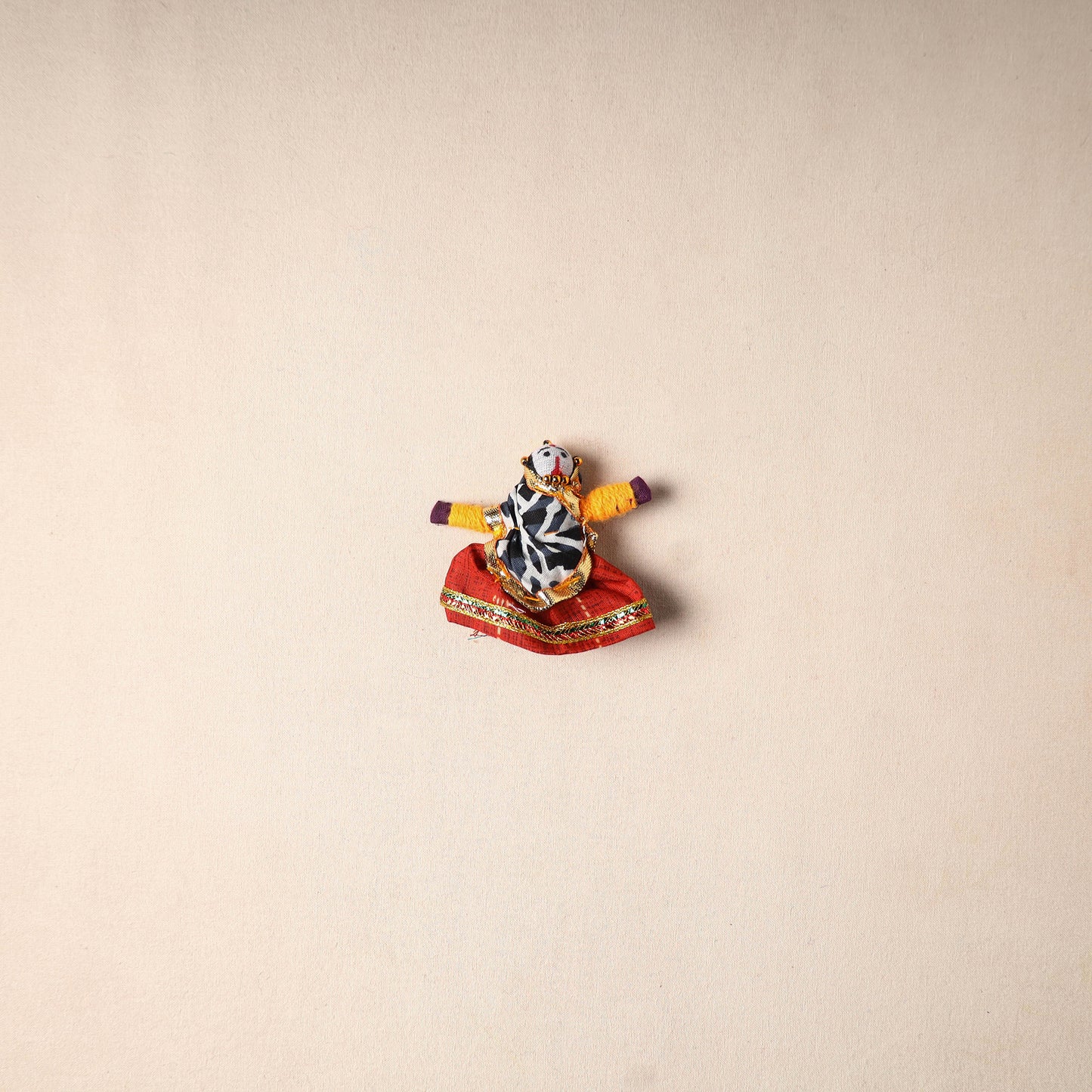 Multicolor - Rajasthani Puppet Couple Handmade Magnet (Set of 2) 02