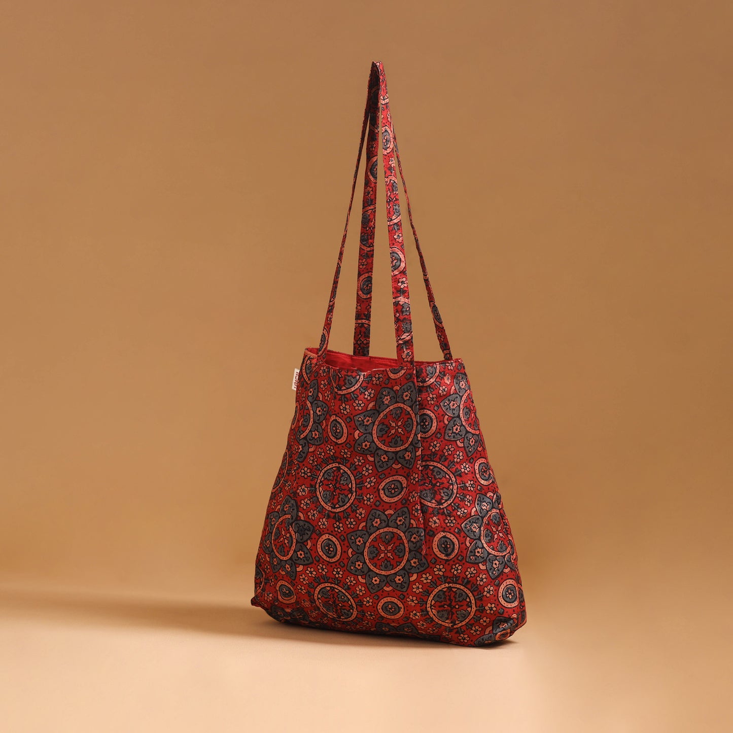 Handcrafted Fabric Jhola Bag 23