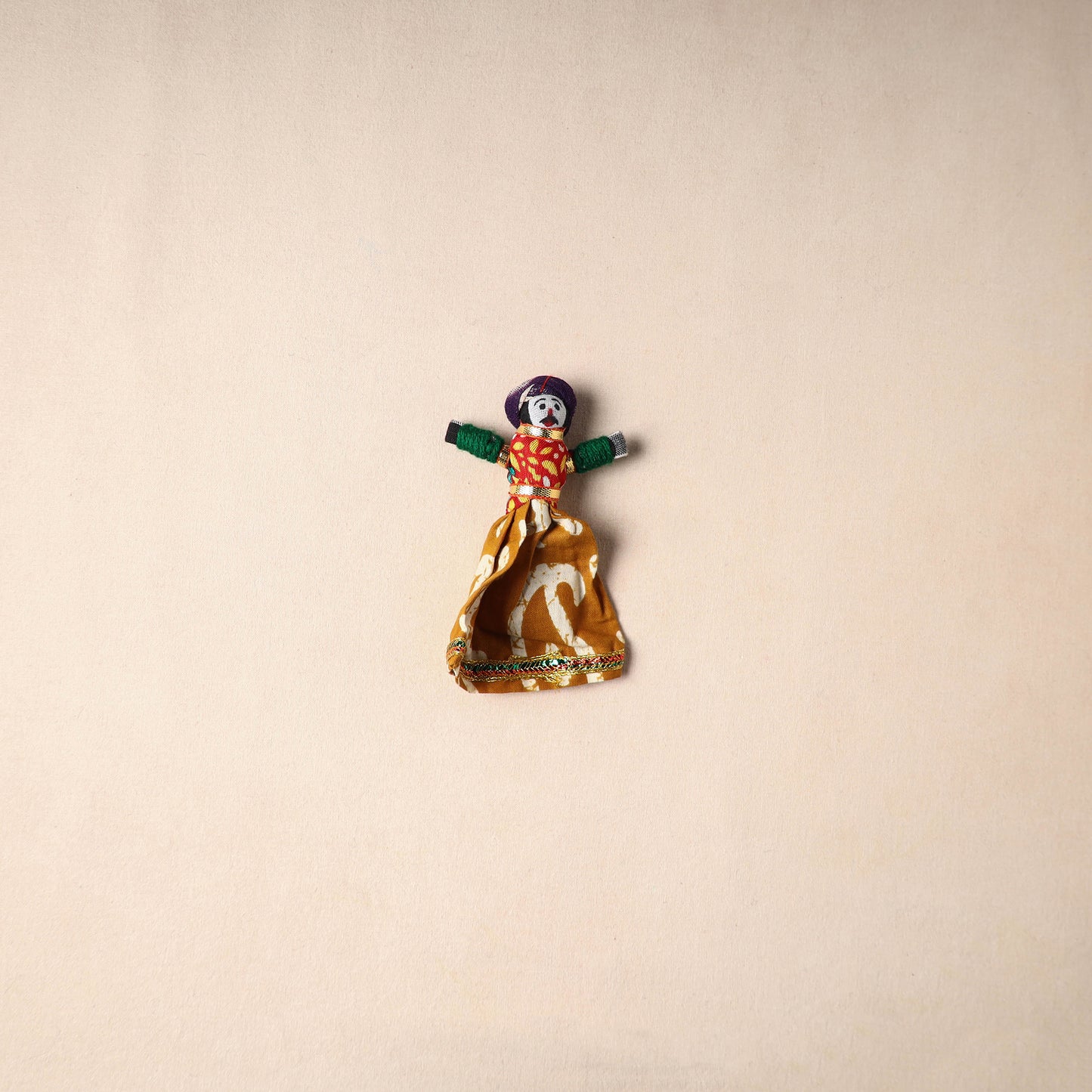 Multicolor - Rajasthani Puppet Couple Handmade Magnet (Set of 2) 03