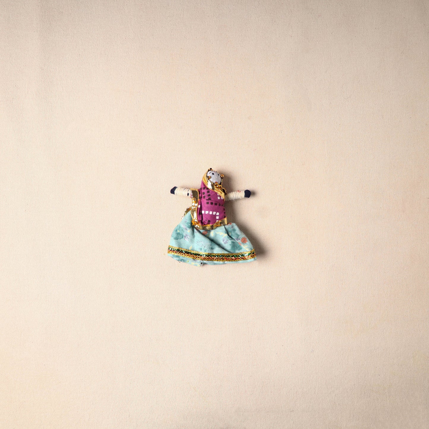 Multicolor - Rajasthani Puppet Couple Handmade Magnet (Set of 2) 04