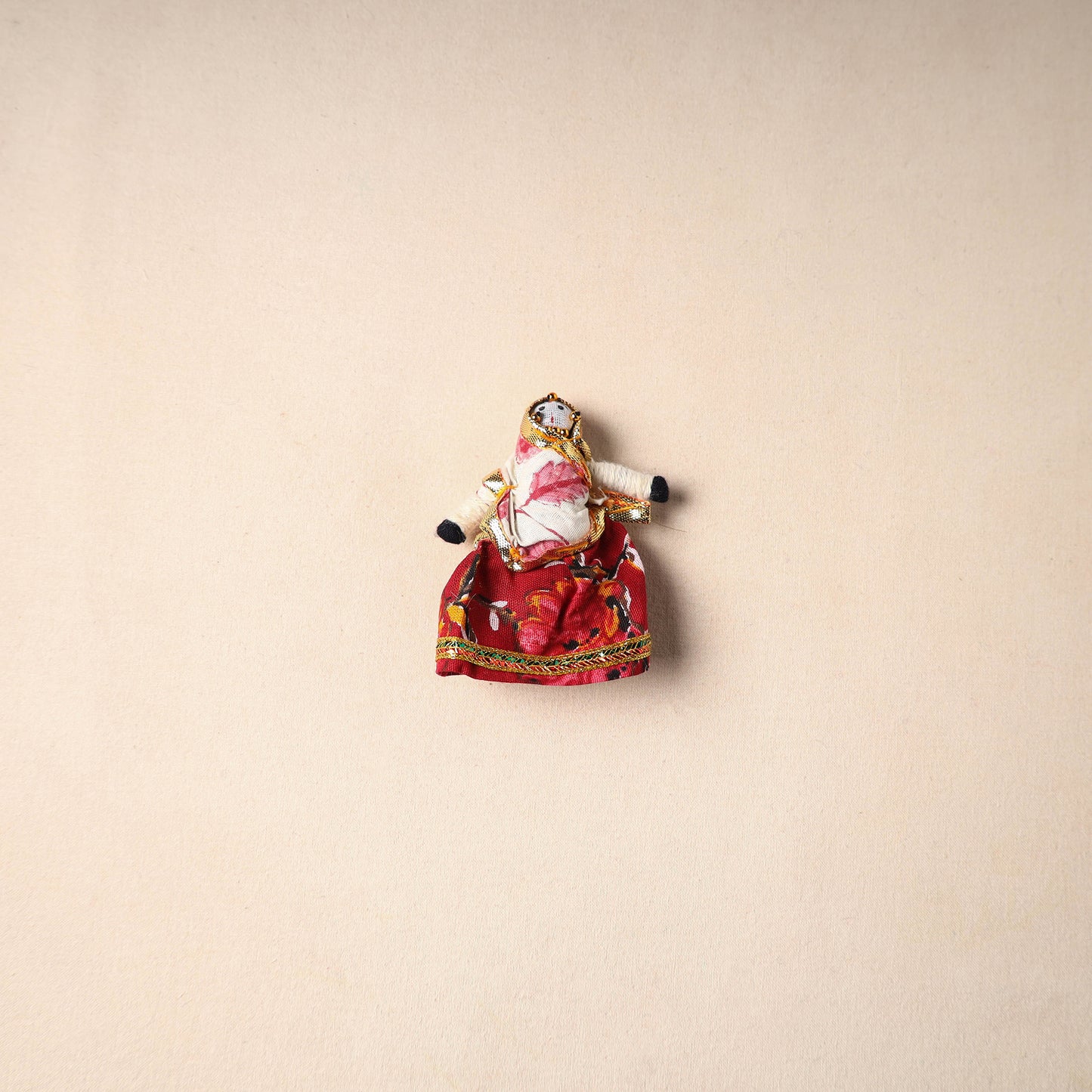 Multicolor - Rajasthani Puppet Couple Handmade Magnet (Set of 2) 34