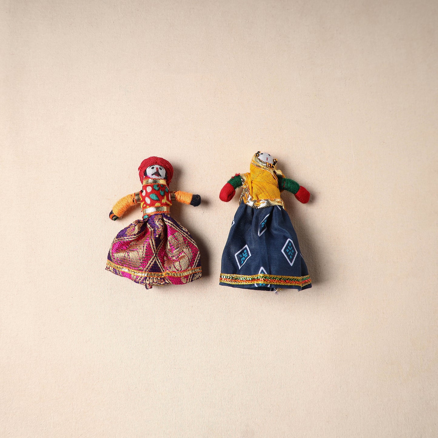 Rajasthani Puppet Couple Handmade Magnet (Set of 2) 39