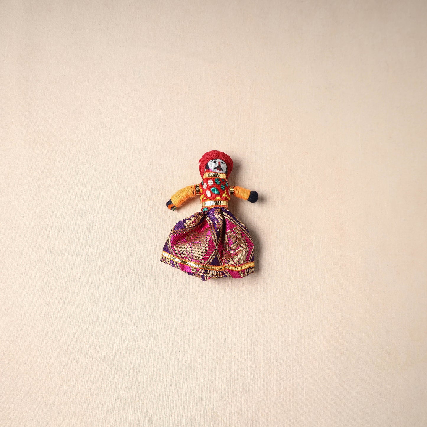Rajasthani Puppet Couple Handmade Magnet (Set of 2) 39