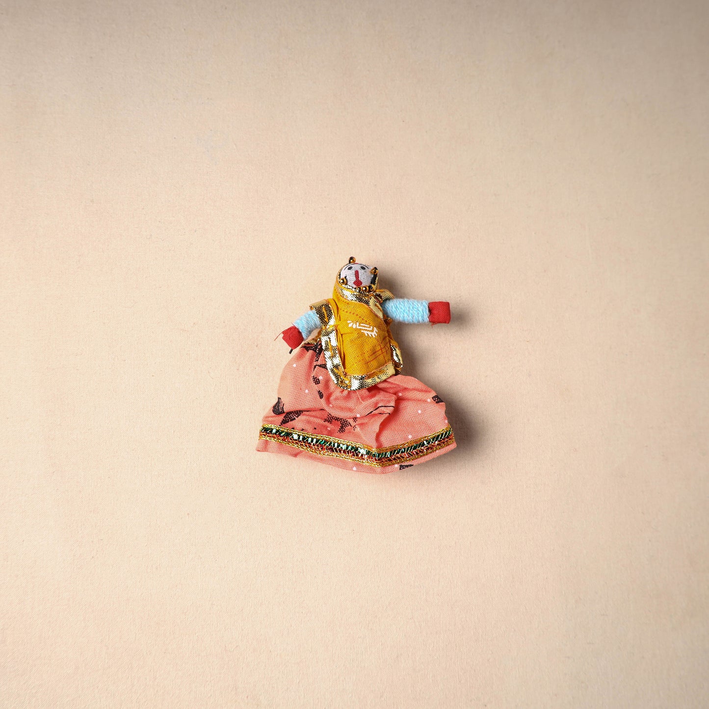 Rajasthani Puppet Couple Handmade Magnet (Set of 2) 47