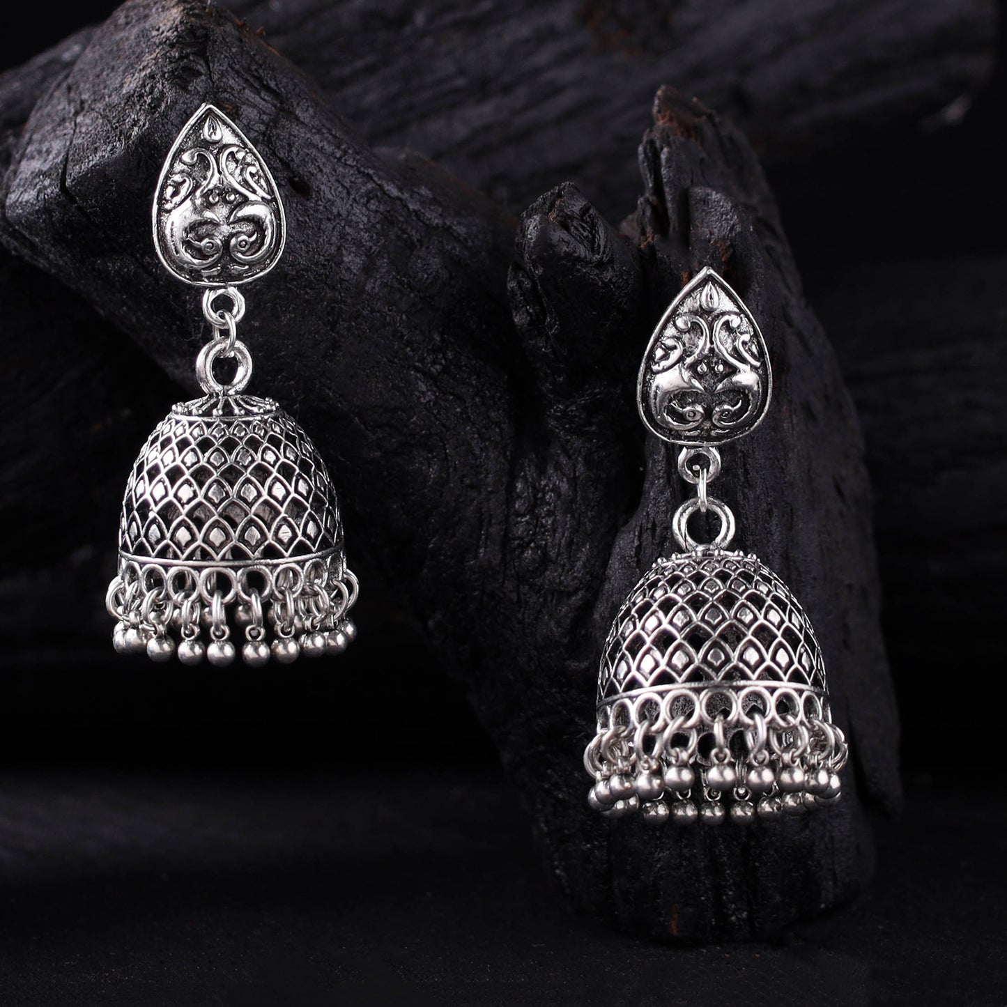 Aarohi German Silver Jhumka Earrings 01