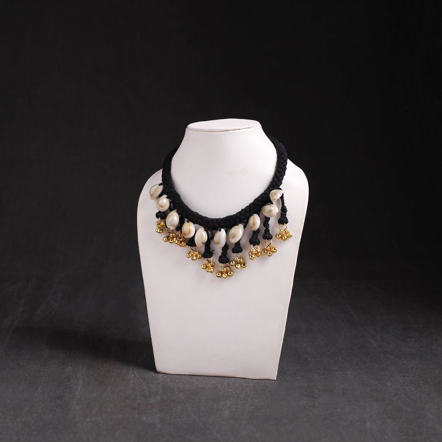 Lambani Thread & Seashell Work Necklace 10