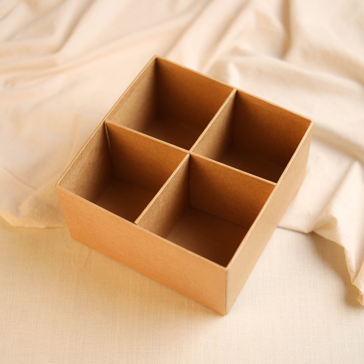 Greenkraft Handcrafted Cardboard Square Box with Bamboo Lid (8 x 8 in) 57
