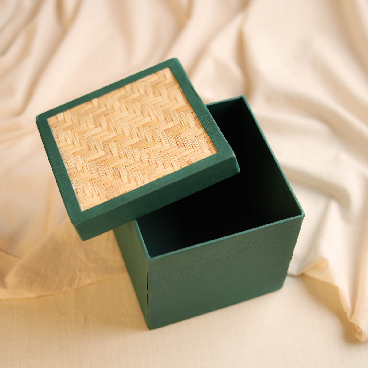 Greenkraft Handcrafted Cardboard Square Box with Bamboo Lid (7 x 7 in) 58