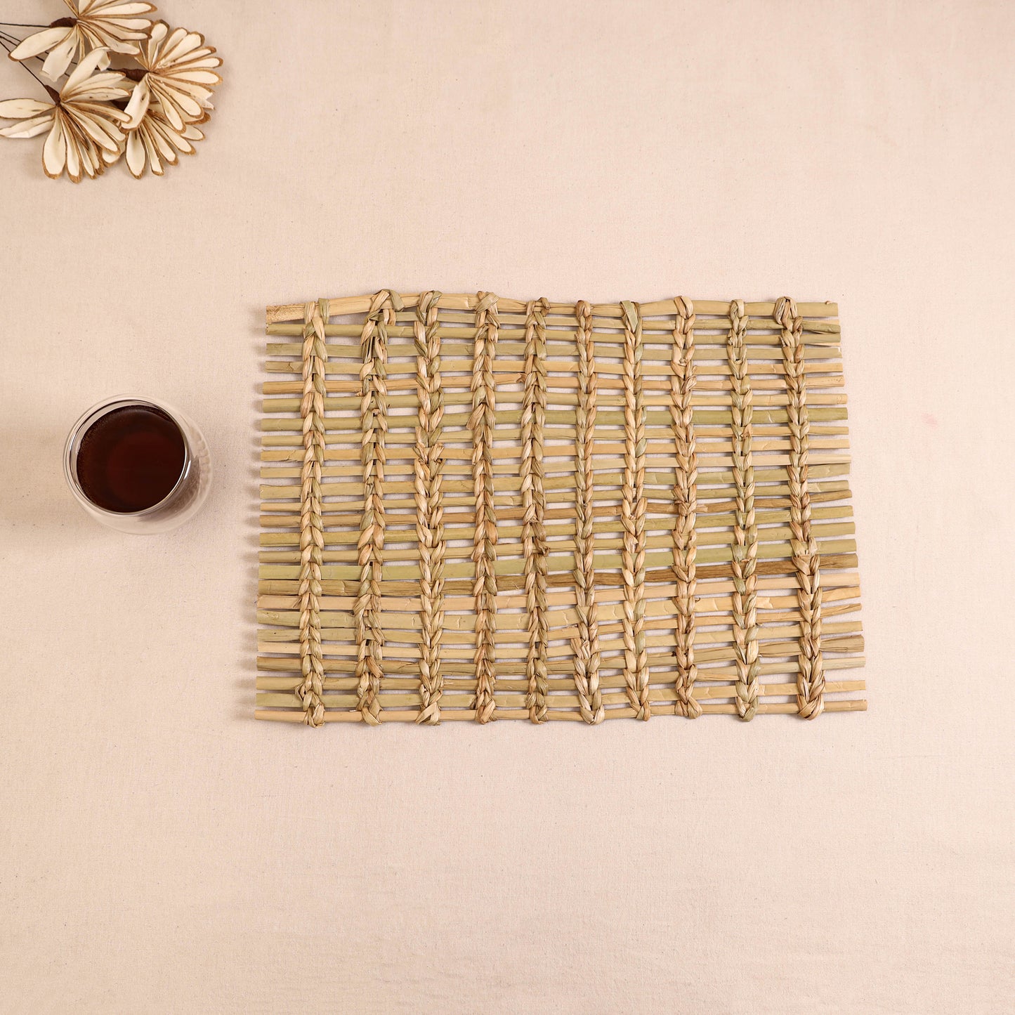 Greenkraft Handcrafted Natural Grass Dining Table Mat (16 x 12 in) 05