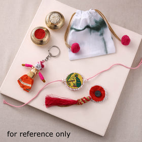 Manjusha Art Handpainted Resin Rakhi with Lumba Set 01