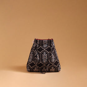 Handcrafted Fabric Jhola Bag 02