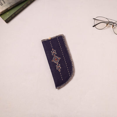 Tribal Hand Embroidered Jute Spectacle Pouch  11