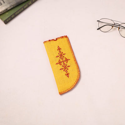 Tribal Hand Embroidered Jute Spectacle Pouch  07