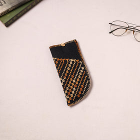 Tribal Hand Embroidered Jute Spectacle Pouch  08