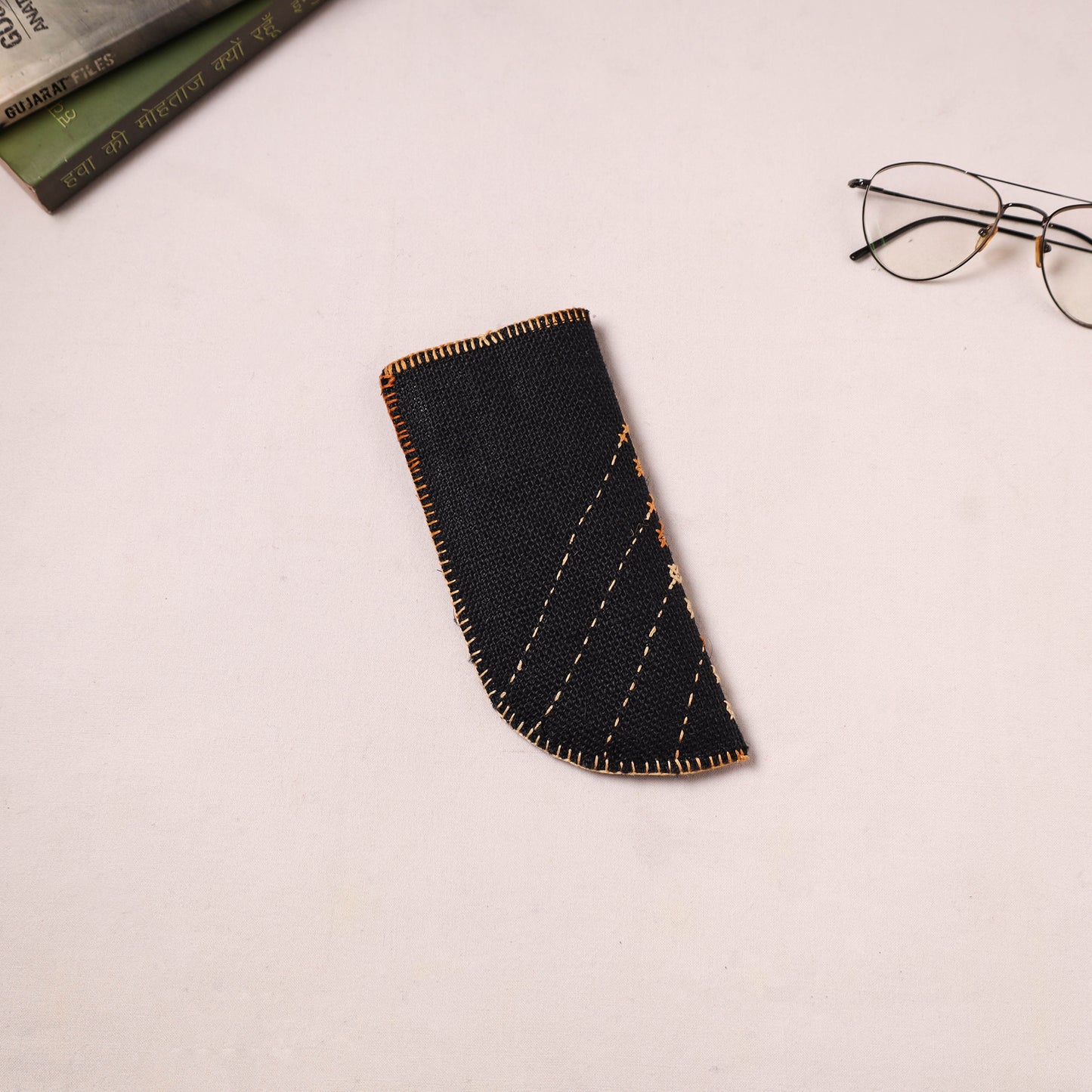 Tribal Hand Embroidered Jute Spectacle Pouch  08
