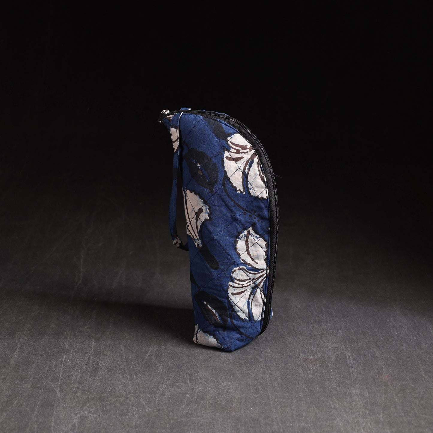 Handmade 1L Water Bottle Cover with Zipper 01