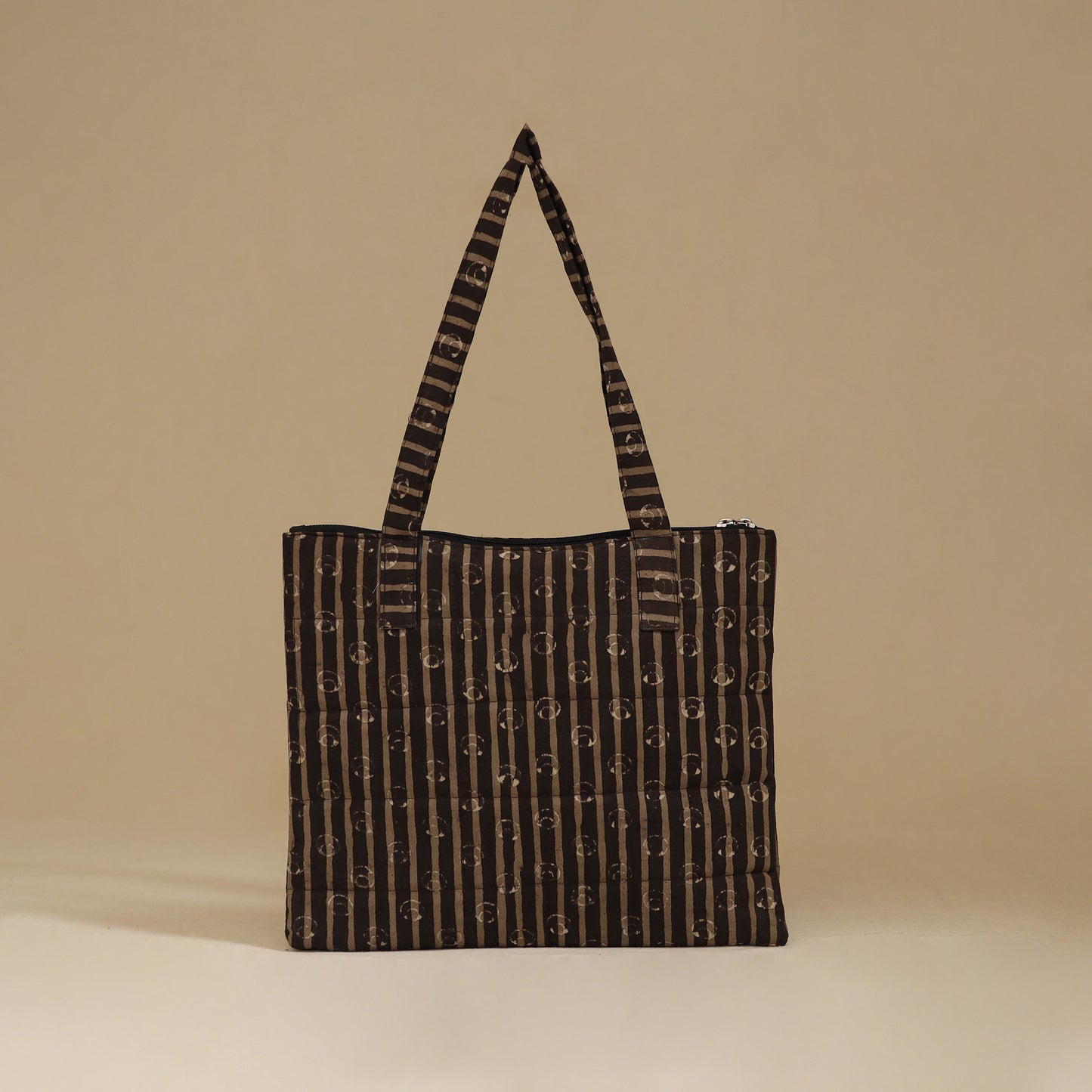 Handcrafted Cotton Quilted Handbag 02