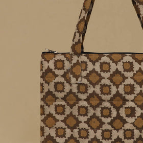 Handcrafted Cotton Quilted Handbag 03