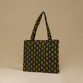 Handcrafted Cotton Quilted Handbag 09