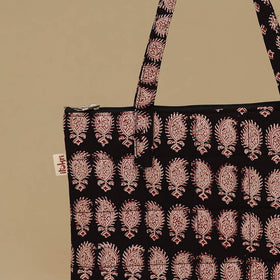 Handcrafted Cotton Quilted Handbag 16