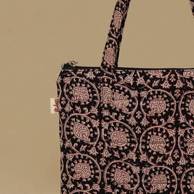 Handcrafted Cotton Quilted Handbag 18