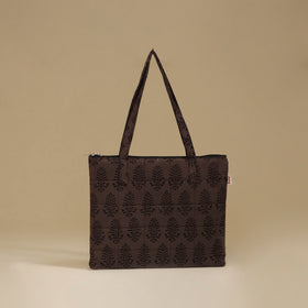 Handcrafted Cotton Quilted Handbag 04