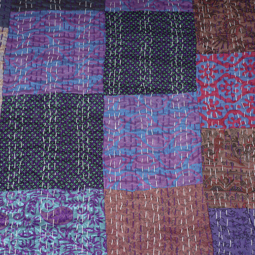 khambadiya  quilt / blanket